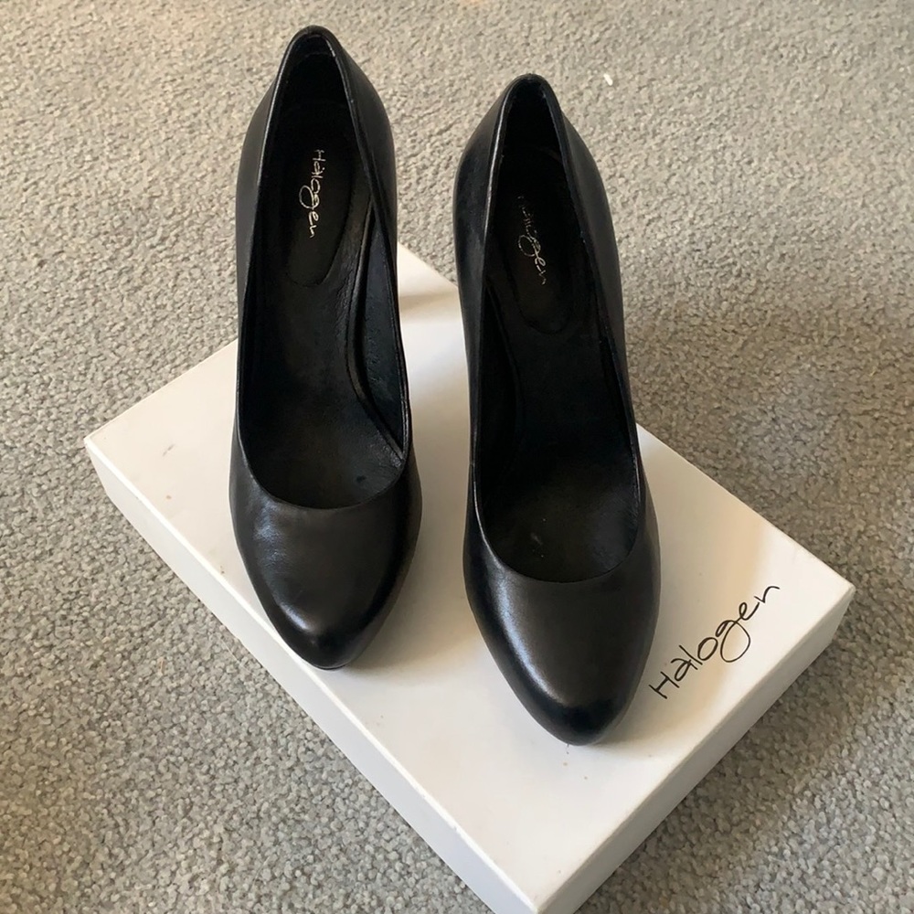 High heel shoes